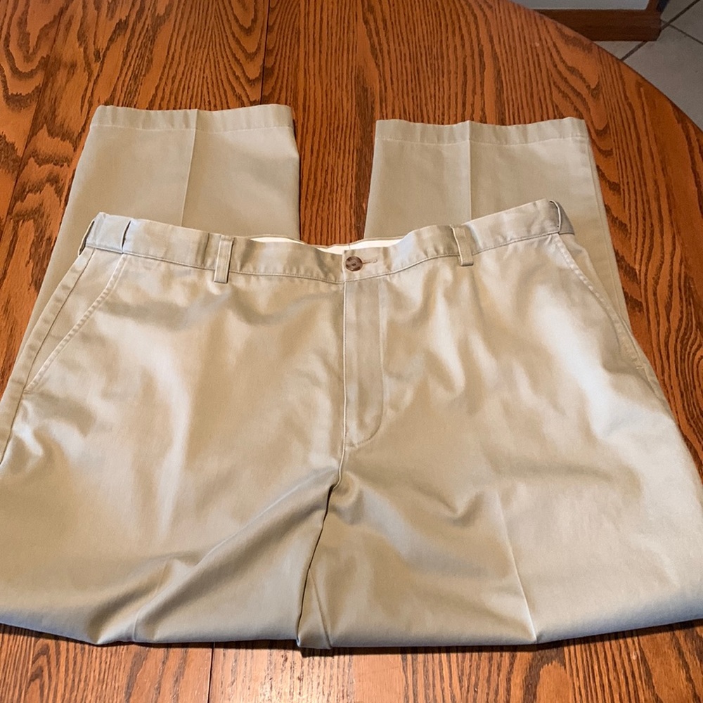 LL Bean men’s wrinkle free chino pants